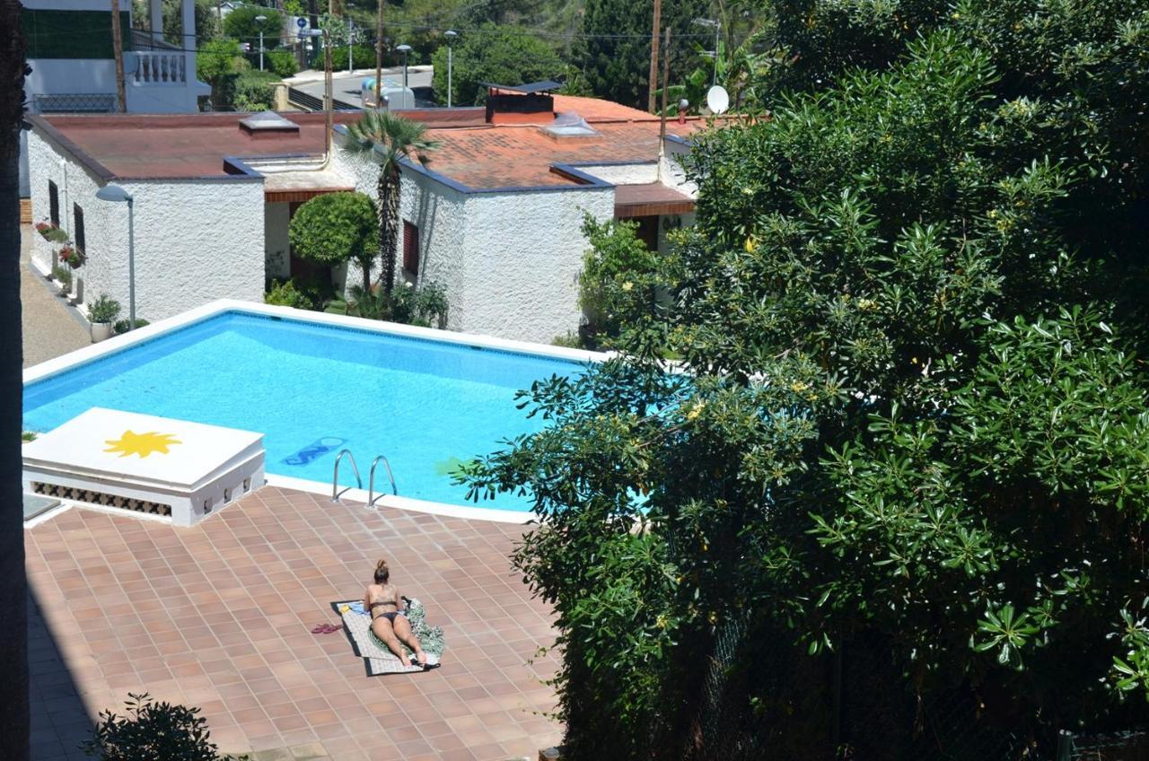 Apartments Relax Salou Esterno foto